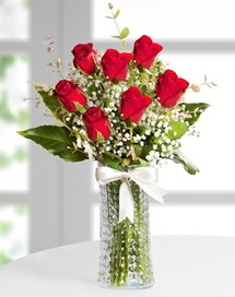 Cam vazoda 7 adet kırmızı gül  Ardahan çiçek , çiçekçi , çiçekçilik 