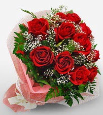 12 adet kırmızı güllerden kaliteli gül  Ardahan çiçek siparişi vermek 